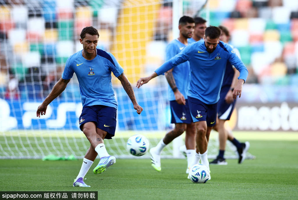 热刺双星转会风云:赫罗纳迎来新核心,比利亚雷亚尔再添锋线奇兵