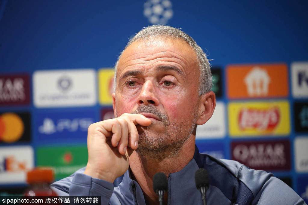 法国名宿怒喷曼联:他们只想要一个傀儡 恩里克才不会犯傻